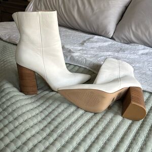 Never worn white Billini booties